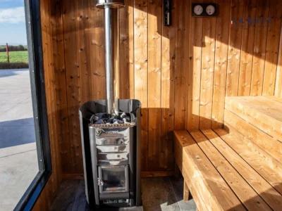 CONTAINER AMÉNAGÉ EN SPA 15 M² POUR 4 À 6 PERSONNES