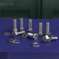 KIT DE FIXATION LATÉRALE D’ENSEIGNE SUR CONTAINER MARITIME