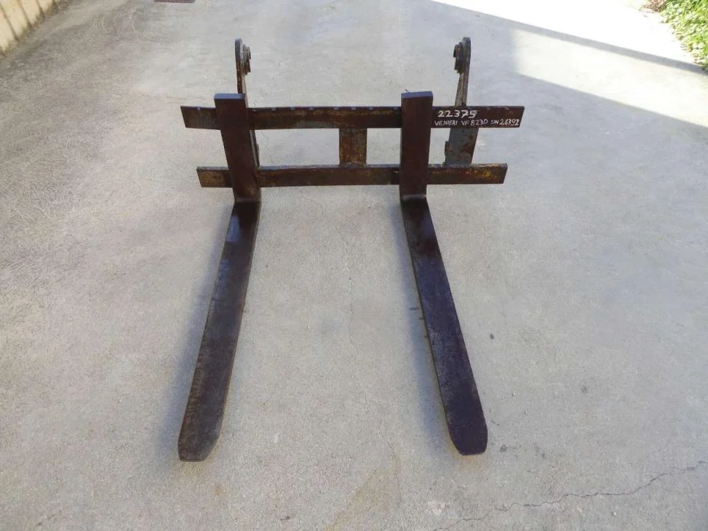 2008 VENIERI VF 8.23 D