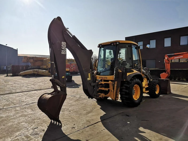 2014 Volvo BL60