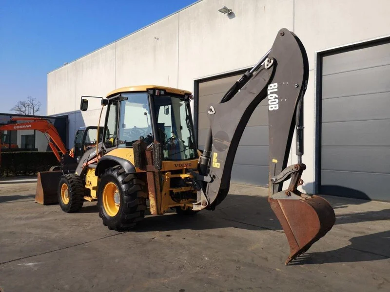 2014 Volvo BL60