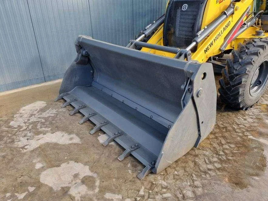 2022 NEW HOLLAND B80B