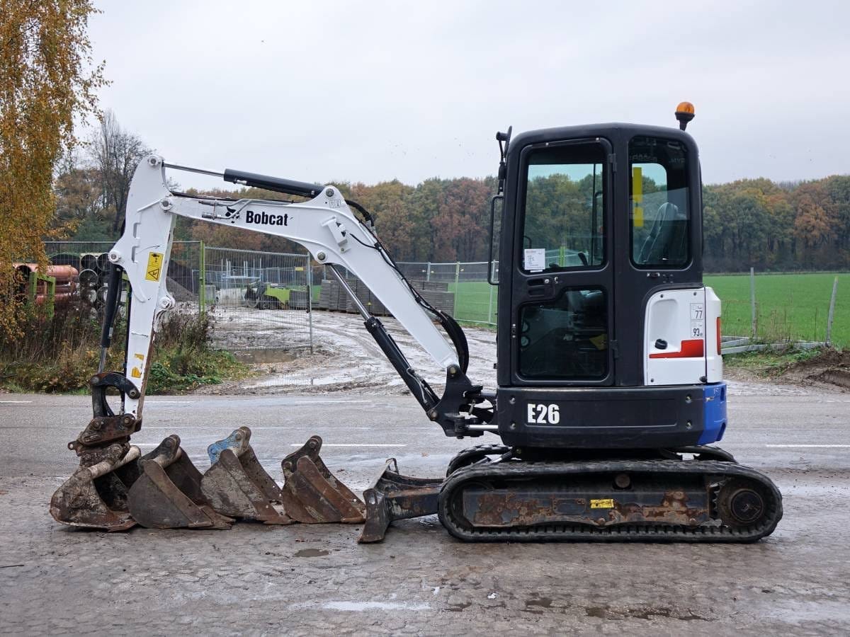 Bobcat E26 EM, (2015), 2.56T – occasion