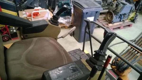 Case CX 15 B, (2008), 2837 heures, 1.48T + 3 Godets – occasion