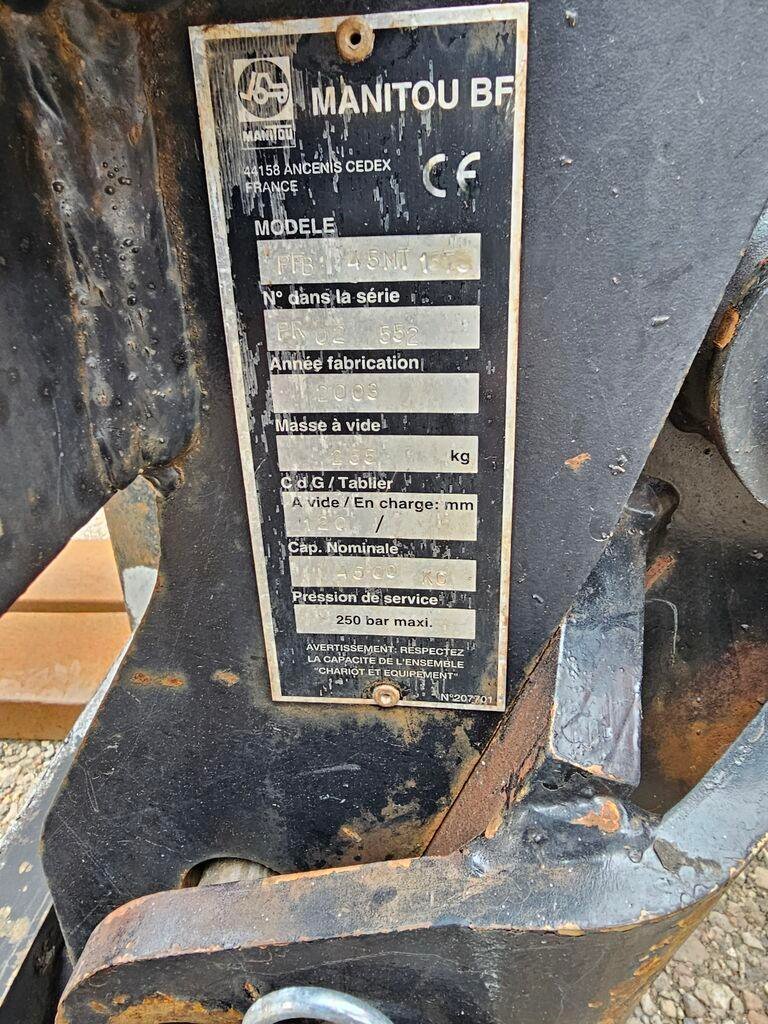 Chariot télescopique Manitou MT1030