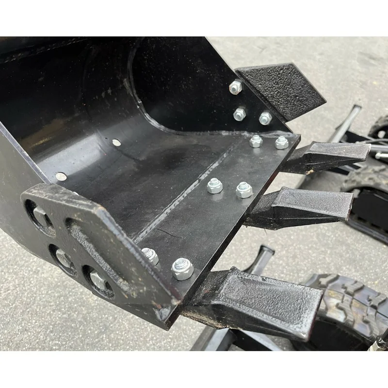 Mini-pelle Petite Pailleuse Deleks A80 Boz