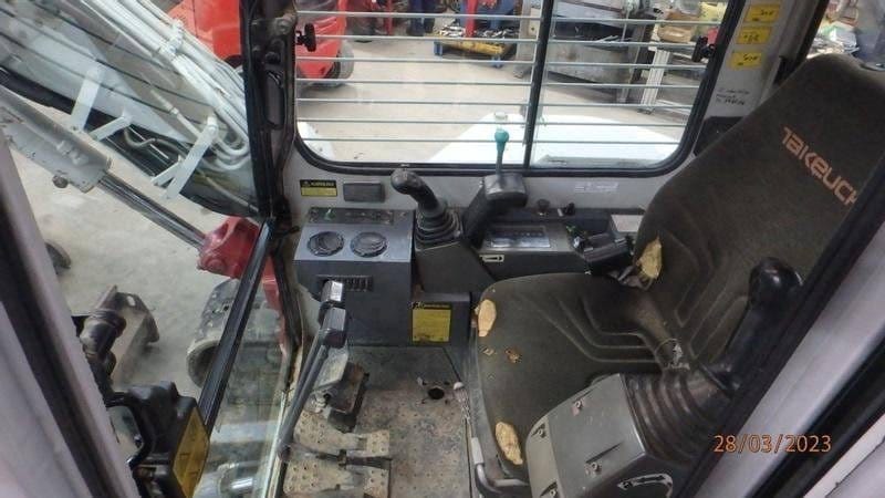 Takeuchi 153 FR, (2008), 5225 heures, 5.6T – occasion