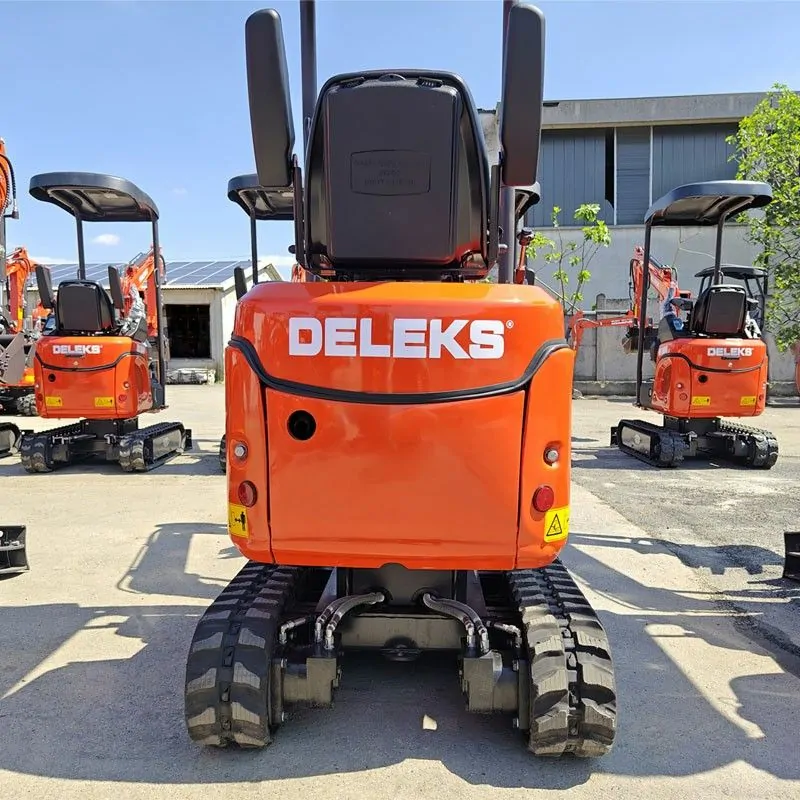 Mini- Pelle Deleks M90