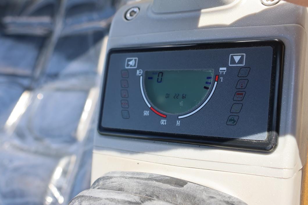 Mini-pelle APS OKW17 avec bras de torsion